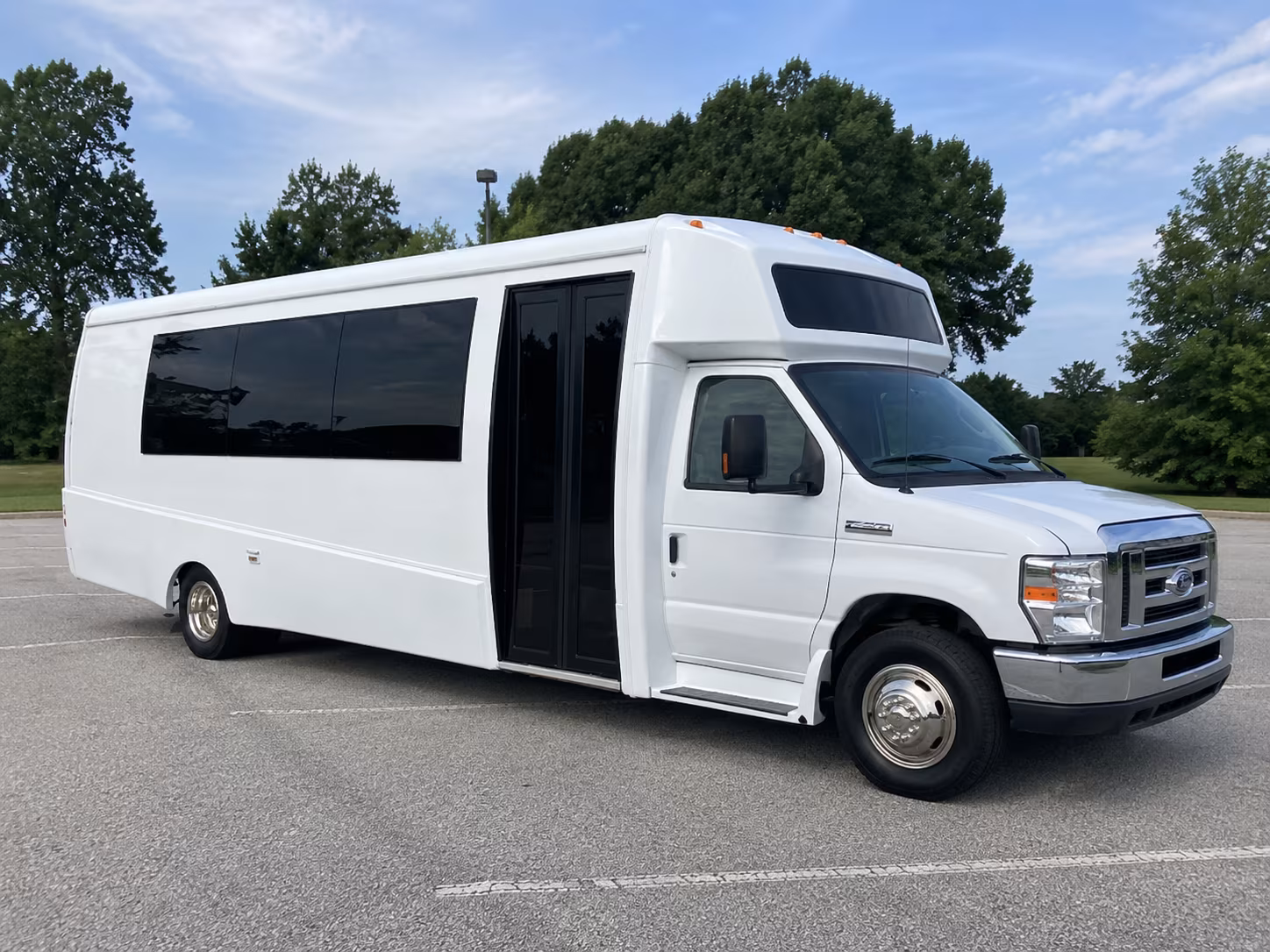 blaine 18 passenger party bus