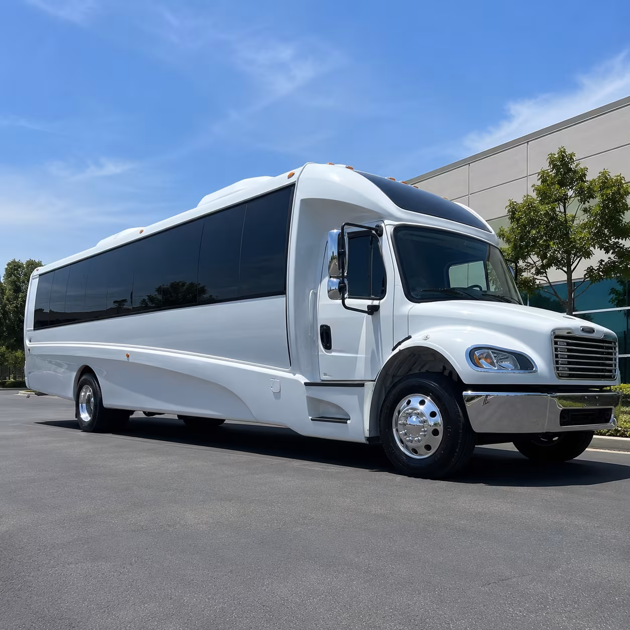 blaine 28 passenger minibus