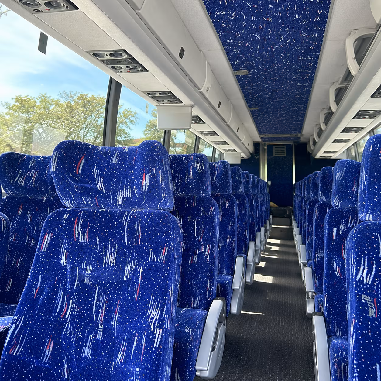 charter buses for winery events and vineyard dinners beyond the metro