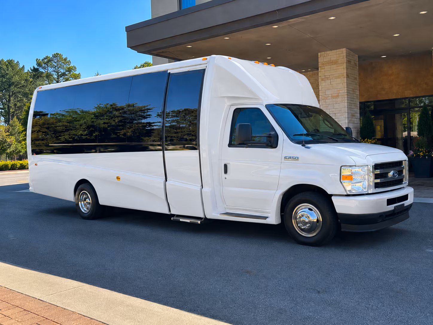 party buses to target center concerts in minneapolis